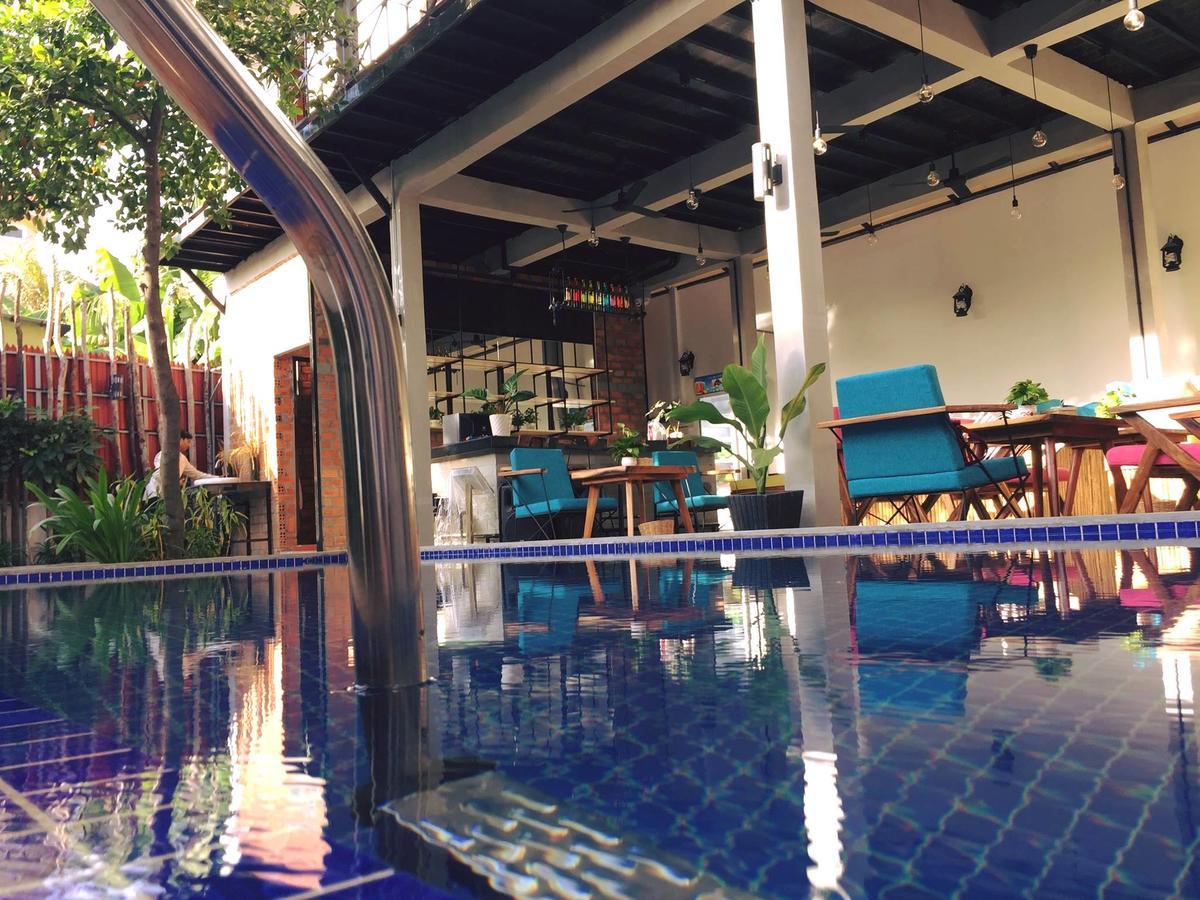 1953 Siem Reap Hostel Esterno foto